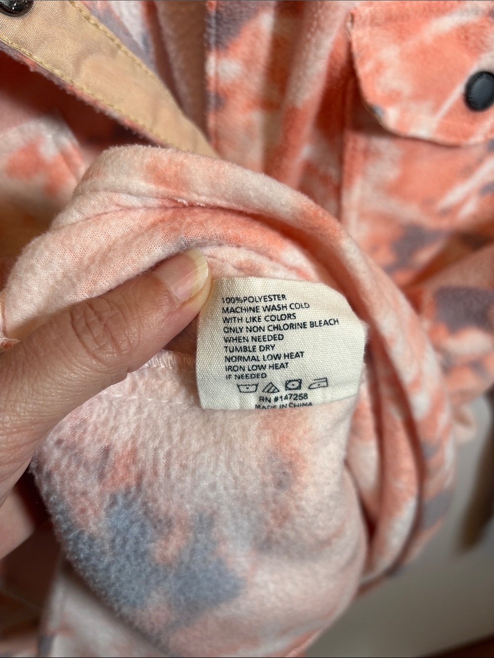 Simply Southern Snap Front Fleece Peach and Gray Tie Dye Shacket Shirt - Medium - Picture 7 of 7